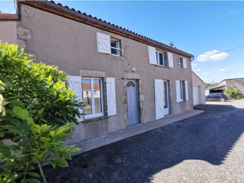 LES HERBIERS - 4 CHAMBRES + BUREAU.