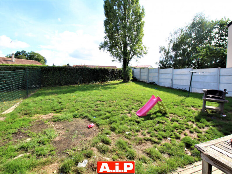 EN EXCLUSIVITE - CERIZAY/QUARTIER CALME