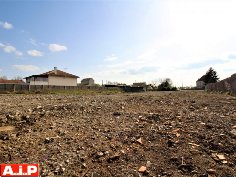 MONCOUTANT - TERRAIN A BATIR IDEALEMENT PLACE