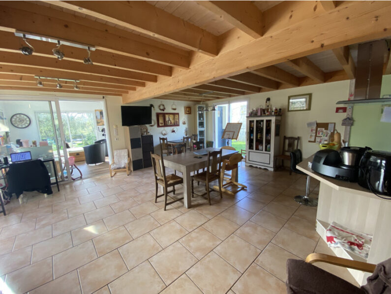 Maison 5 chambres + bureau