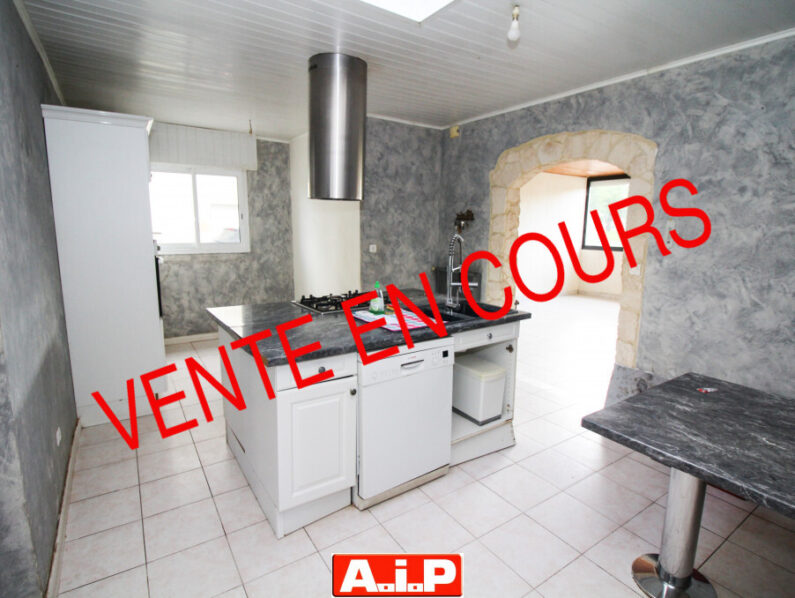 BAISSE DE PRIX !! CERIZAY - PROCHE CENTRE VILLE