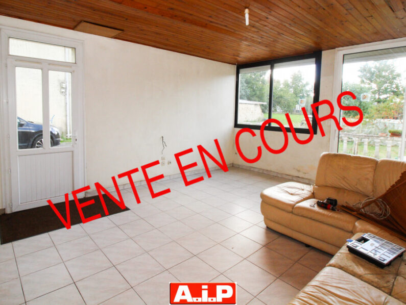 BAISSE DE PRIX !! CERIZAY - PROCHE CENTRE VILLE