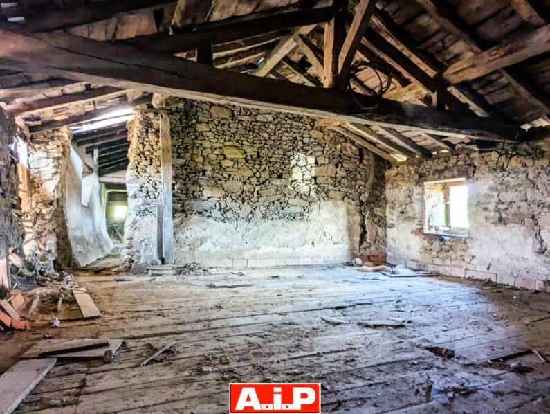 ST AMAND SUR SEVRE - DANS UN CHARMANT HAMEAU