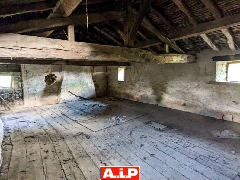 ST AMAND SUR SEVRE - DANS UN CHARMANT HAMEAU
