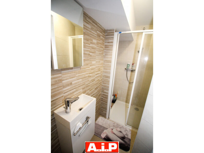 ST AMAND SUR SEVRE - CENTRE BOURG / PROCHE TOUS COMMERCES