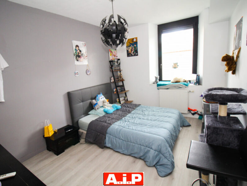 ST AMAND SUR SEVRE - CENTRE BOURG / PROCHE TOUS COMMERCES