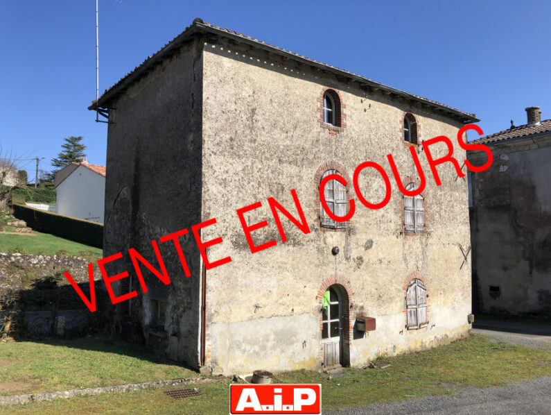 POUZAUGES