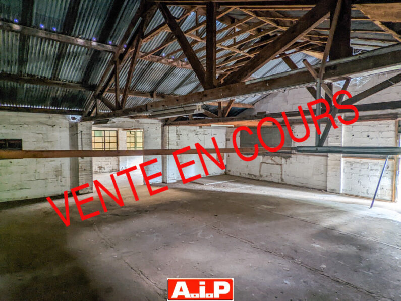 CERIZAY - IDEALEMENT SITUE EN IMPASSE / PROCHE DU CENTRE VILLE