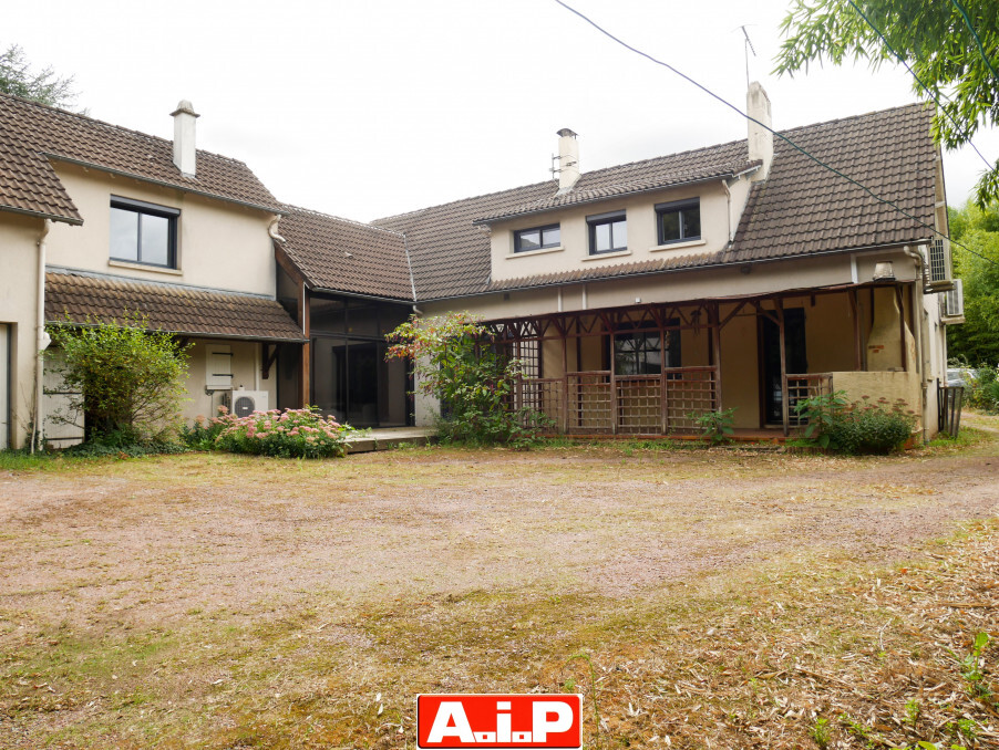 Grande maison proche des écoles et commerces
