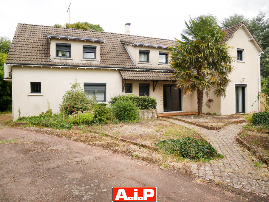 Grande maison proche des écoles et commerces