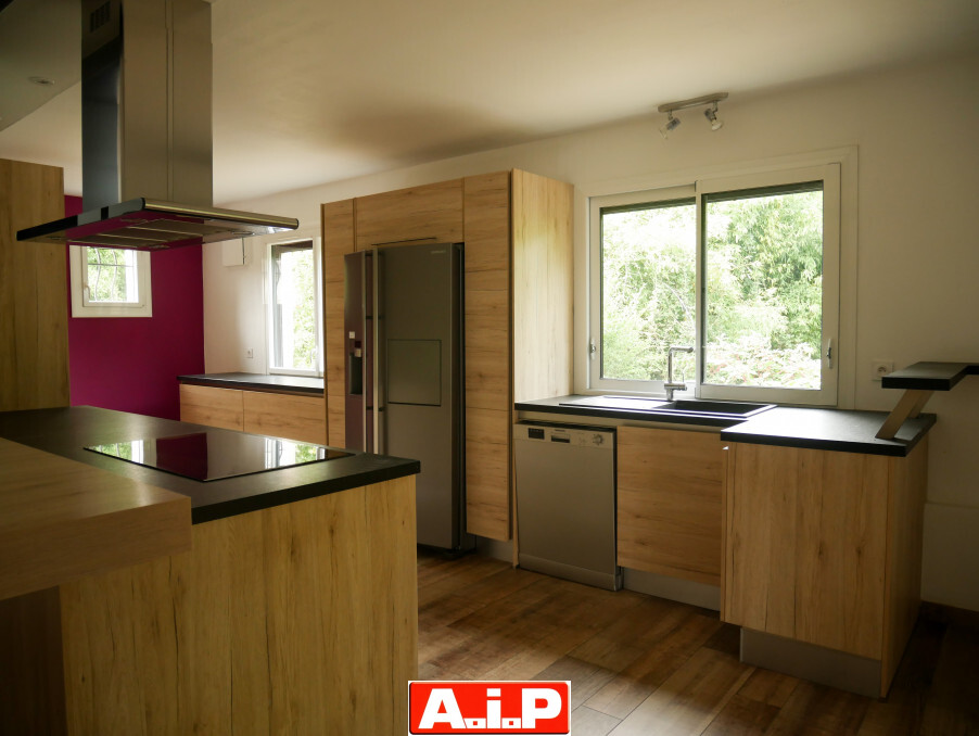 Grande maison proche des écoles et commerces