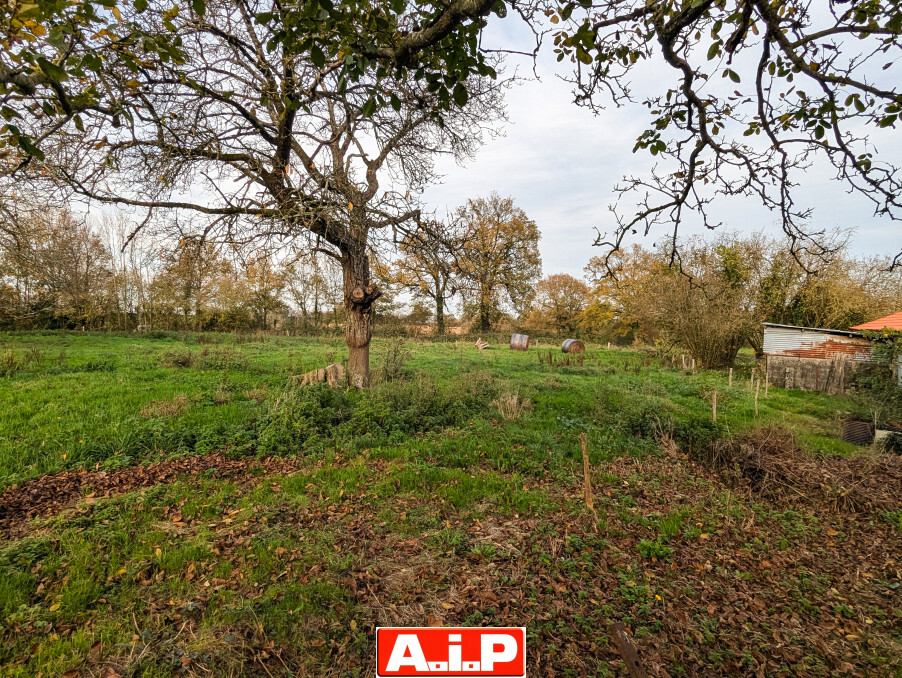 A 5 MN DE MONCOUTANT - AU CALME DE LA CAMPAGNE