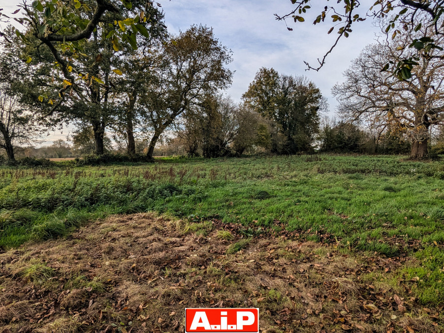 A 5 MN DE MONCOUTANT - AU CALME DE LA CAMPAGNE