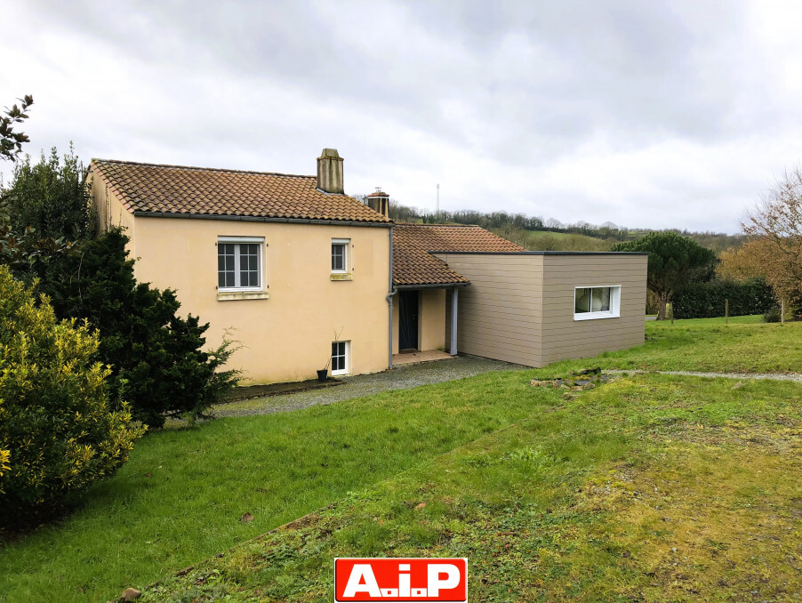 Maison avec piscine - Vue sur la campagne !