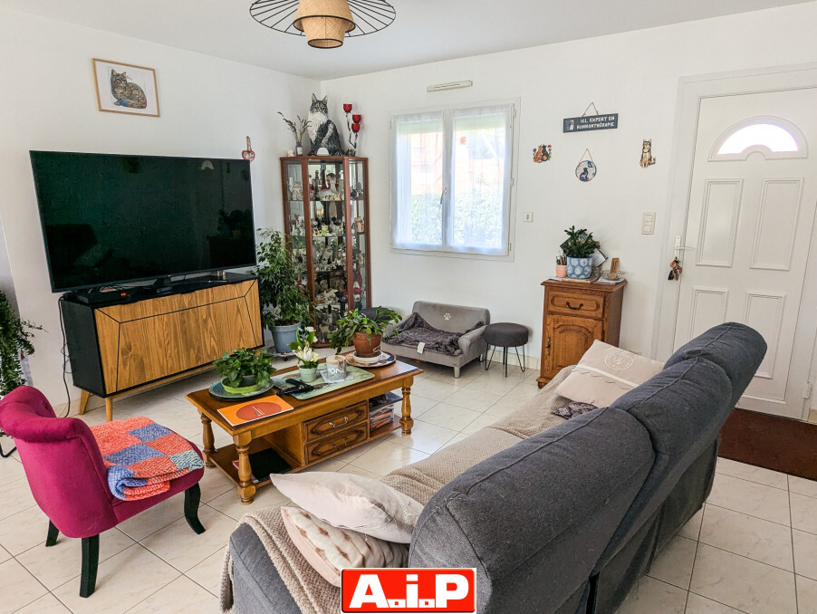 BAISSE DE PRIX !! AXE MAULEON / CHOLET - DANS UN QUARTIER CALME