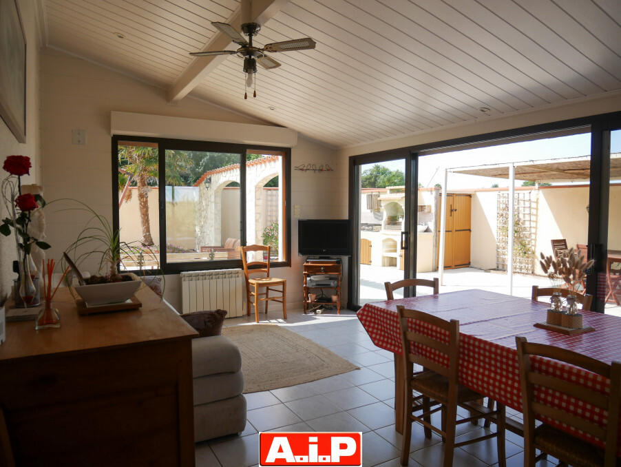 8 mn de Mauléon - Beau pavillon avec piscine !