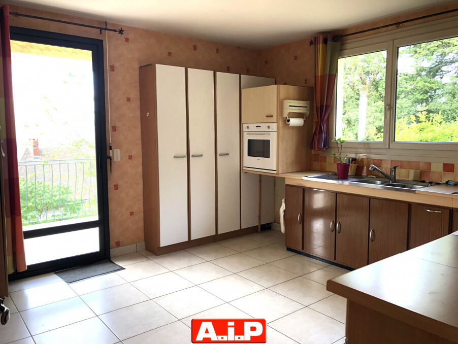 POUZAUGES - Jolie vue!