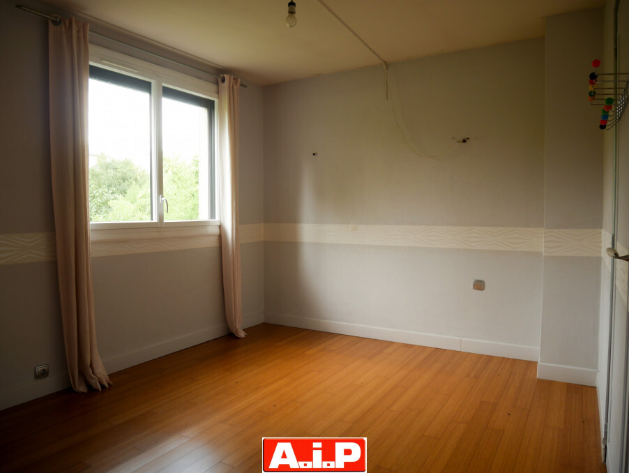 Grande maison proche des écoles et commerces