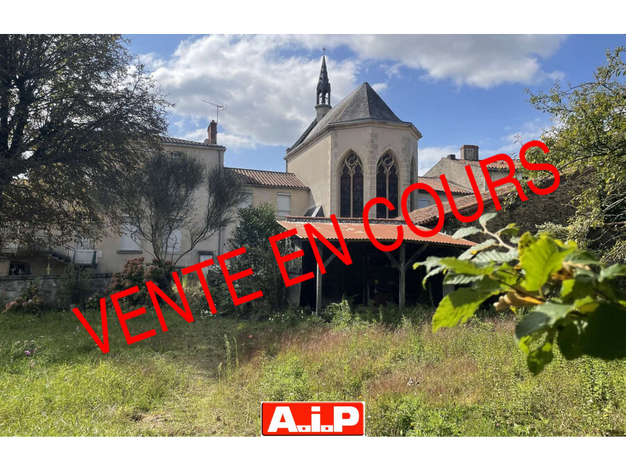 RARE ! Couvent à rénover !