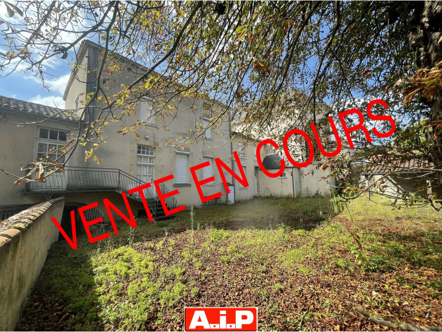 RARE ! Couvent à rénover !