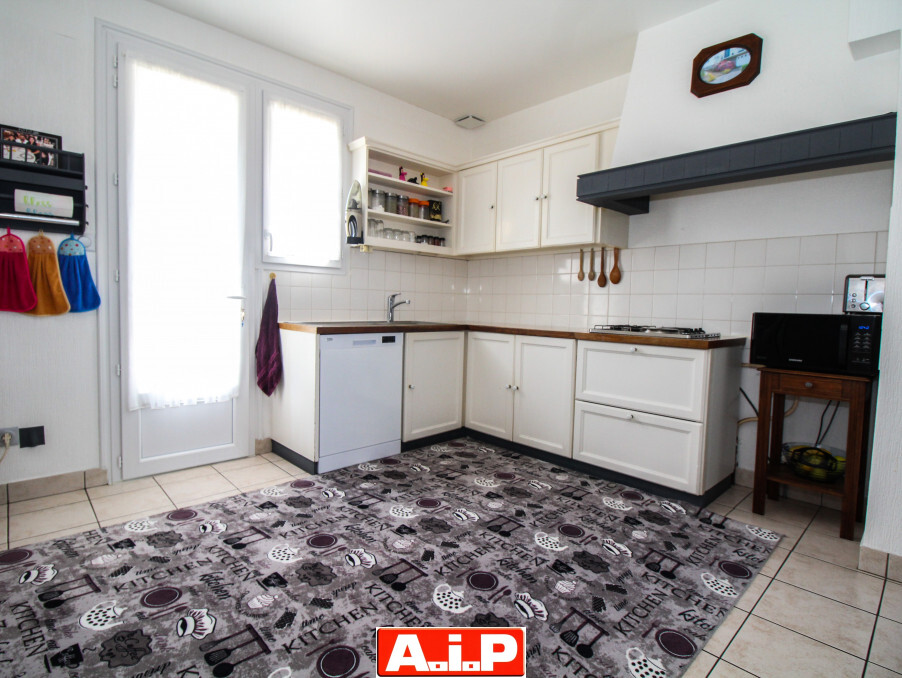 EXCLUSIVITE AIP CERIZAY AU CALME D'UNE IMPASSE / PROCHE ECOLE ET COMMERCES