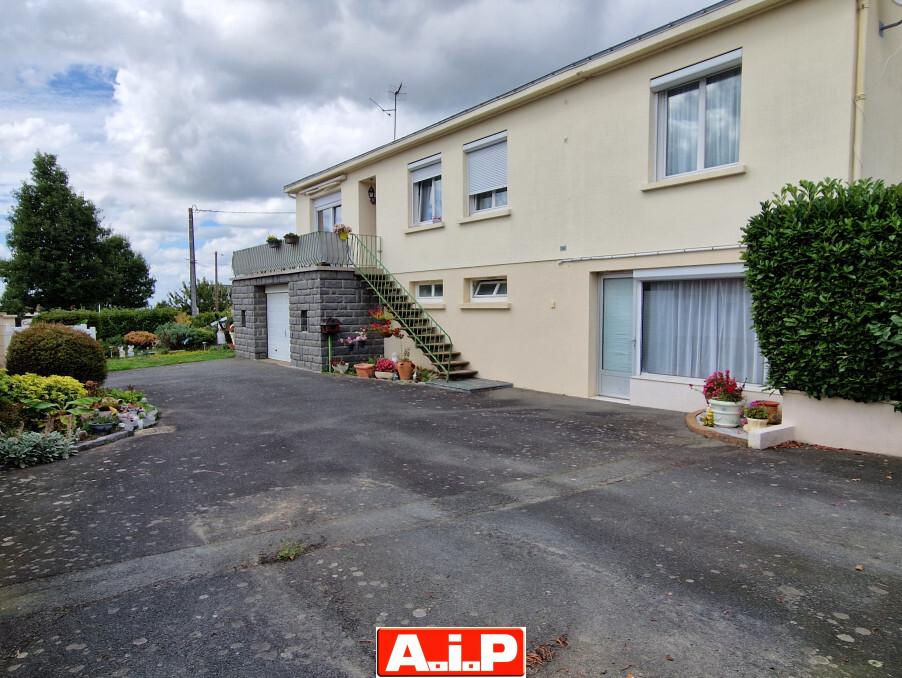 POUZAUGES - Grand pavillon + T2 indépendant